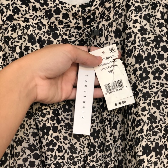 Macys Floral Cold Shoulder Top XS - NEW! - Picture 6 of 7